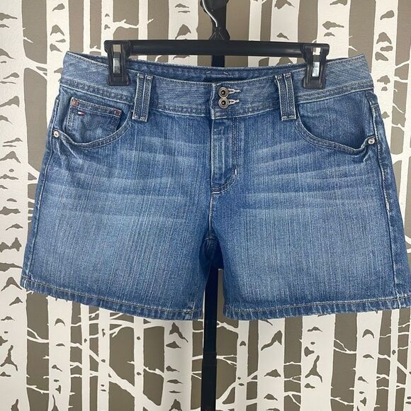 Tommy Hilfiger Jean Shorts sz 6 - Picture 1 of 6